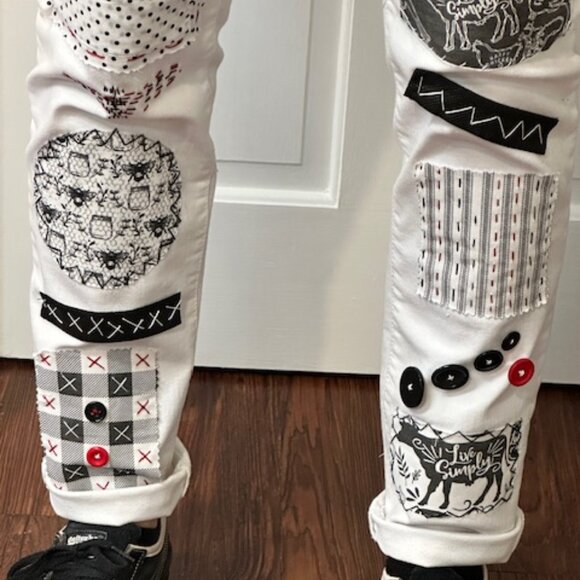 Democracy White Jeans Sz 6 Upcycled OOAK Mixed Media Boho Style Patchwork Pants - Picture 4 of 9